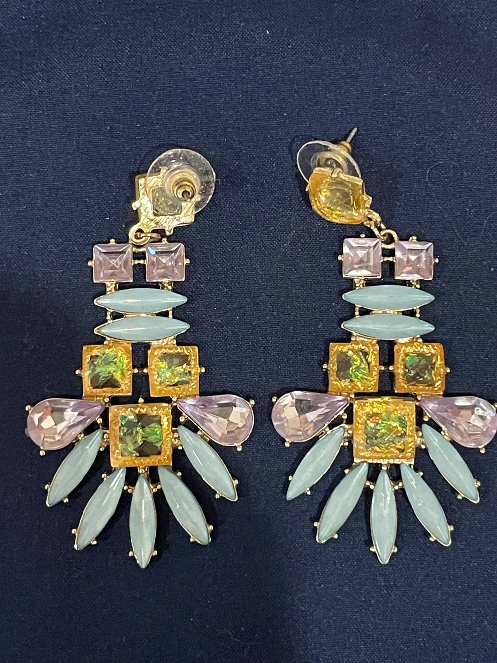 Gorgeous Stella & Dot Mae Trellis Statement necklace. Matching Earrings.